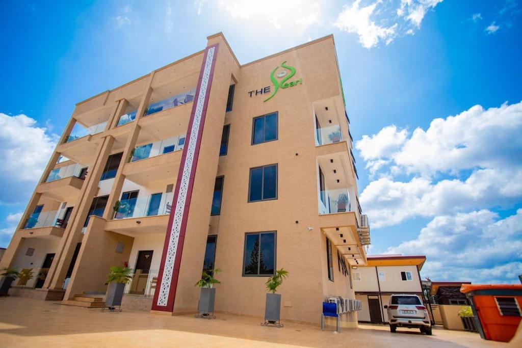 The Pearl - Legacy - 4Th Floor Appartement Kumasi Buitenkant foto